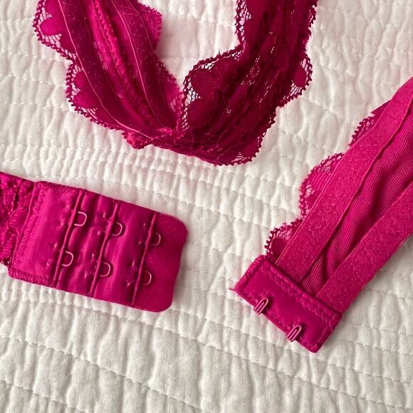 Intimately Free People NEW Pink Lace Halter Bralette Womens M Softbra Fairykei - Picture 7 of 11